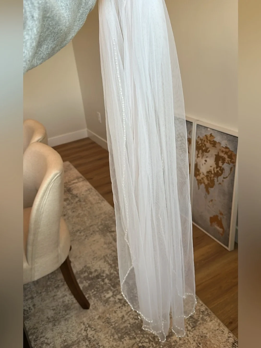 Elegant White Sheer Tulle Veil with Beaded Edge